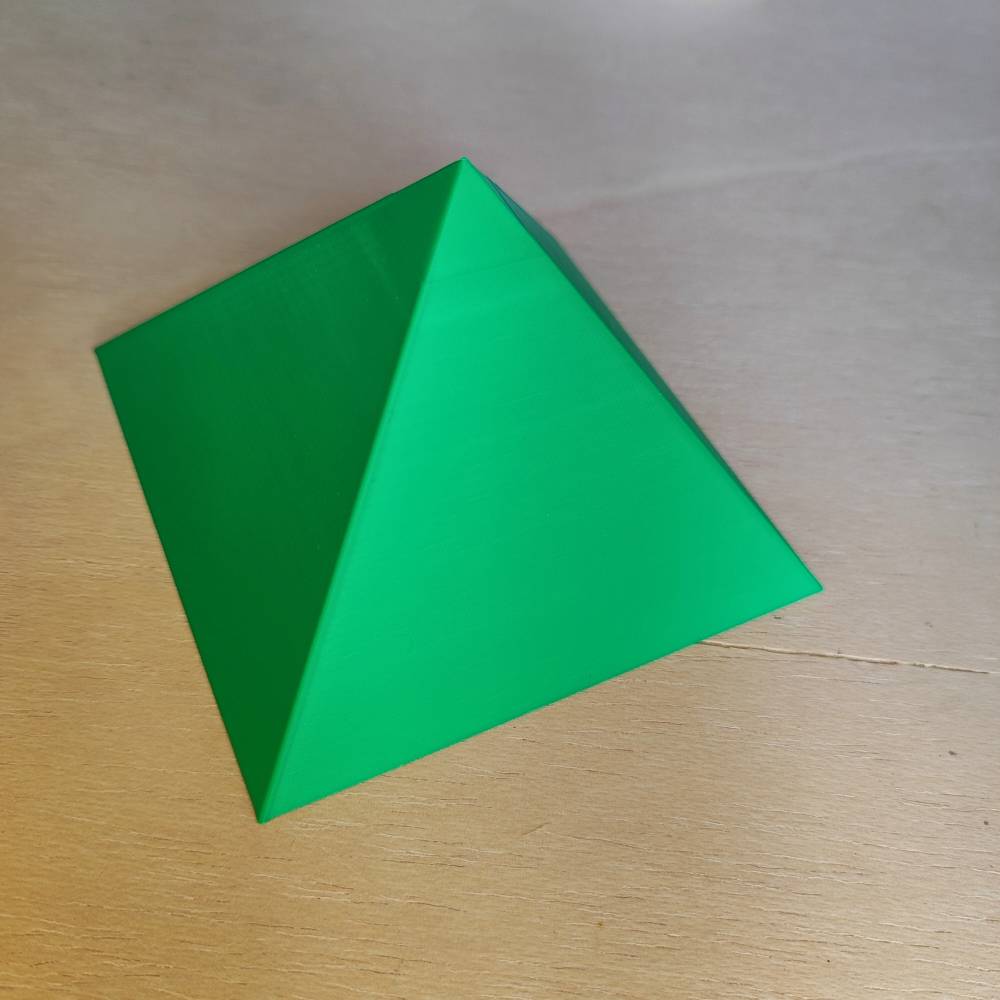 Pirámide 3D - Verde