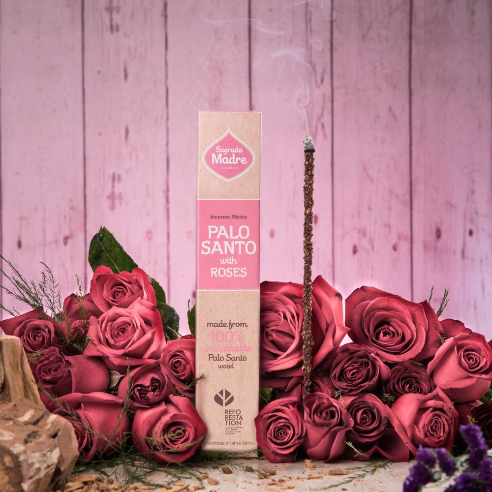 Incenso Natural de Pau Santo com Rosas – Sagrada Madre