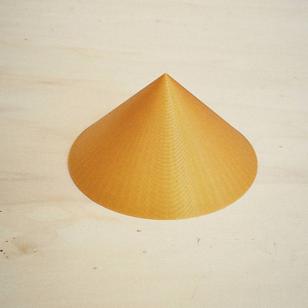 Cone Baixo 3D em PLA – Dourado