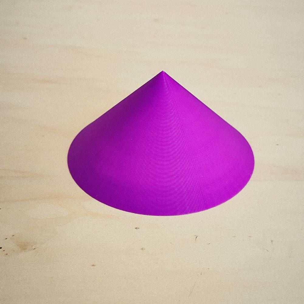 Cone Baixo 3D em PLA – Violeta