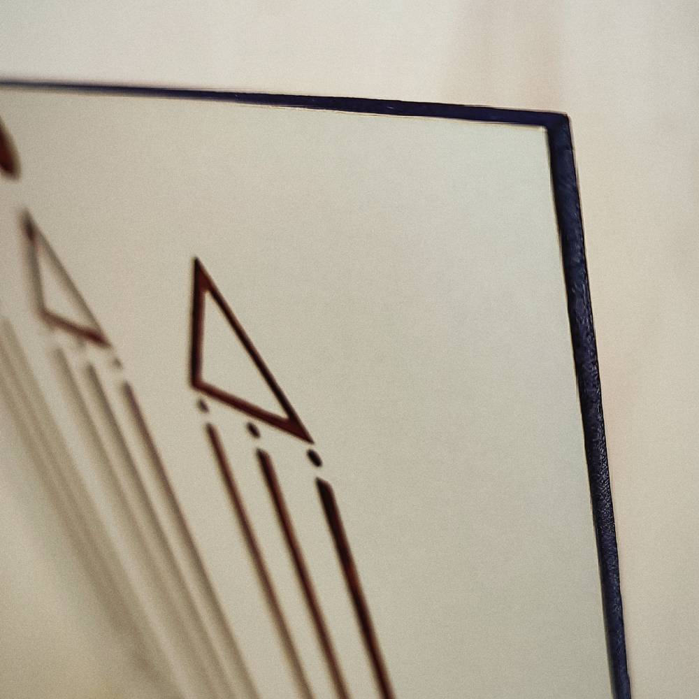 018. Luxor 1 | Gráfico Radiestésico em MDF Lacado