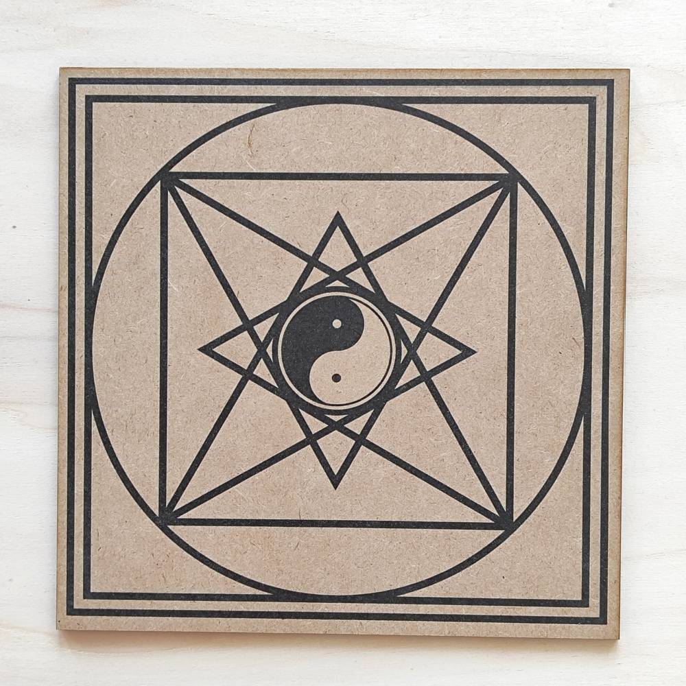 006. Piramide Tao | Gráfico Radiestésico em MDF Cru