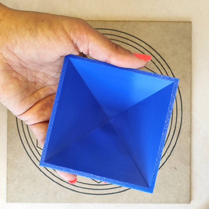 Pirámide 3D - Índigo