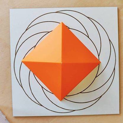 Pirámide 3D - Naranja