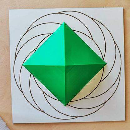 Pirámide 3D - Verde