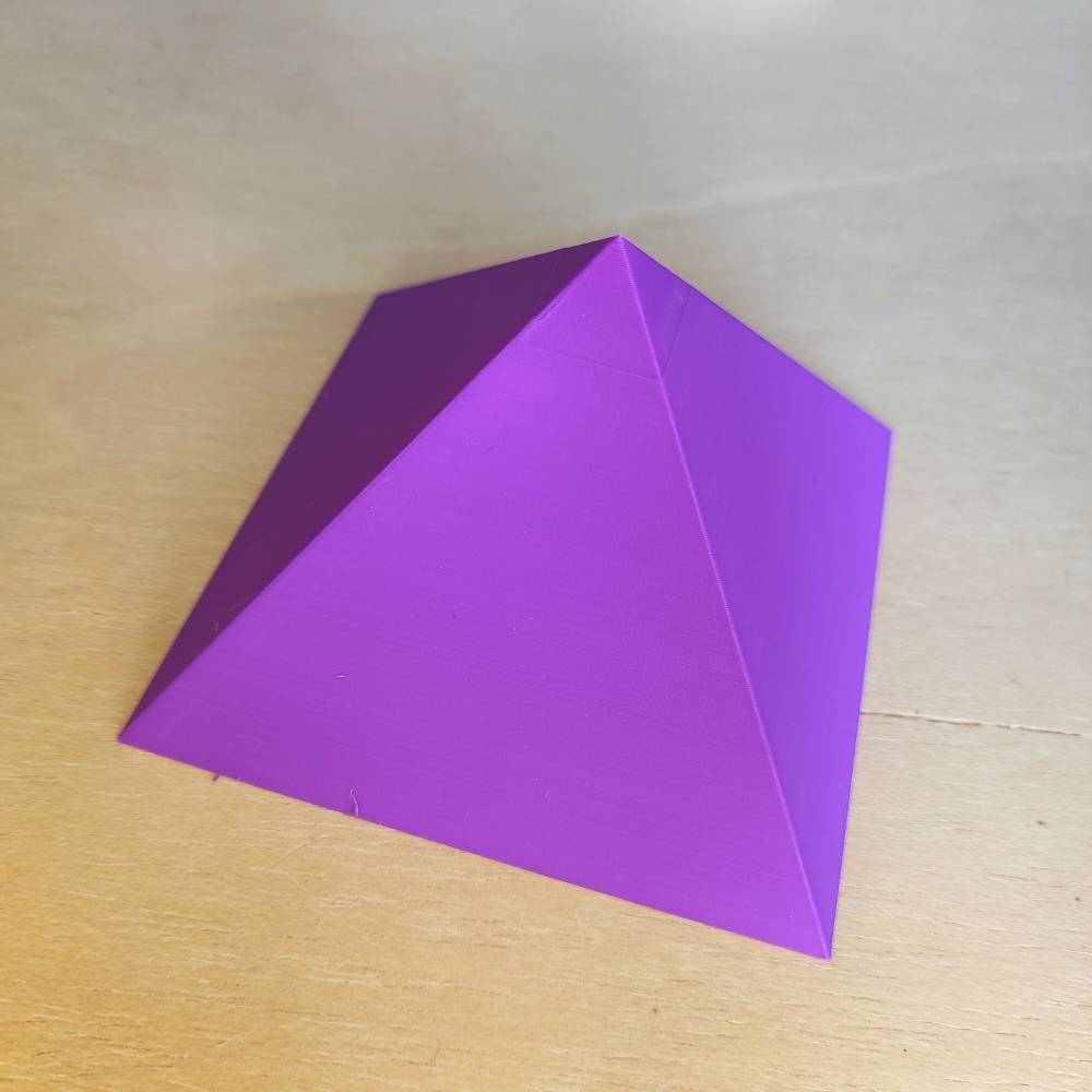 Pirámide 3D - Violeta