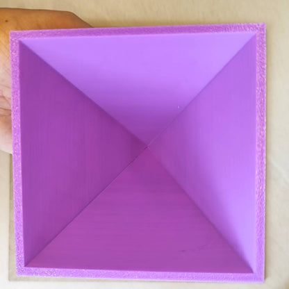 Pirámide 3D - Violeta