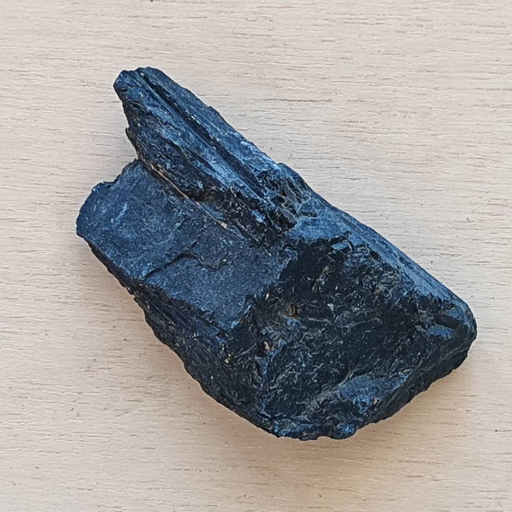 Turmalina Negra Catedral Bruto Premium