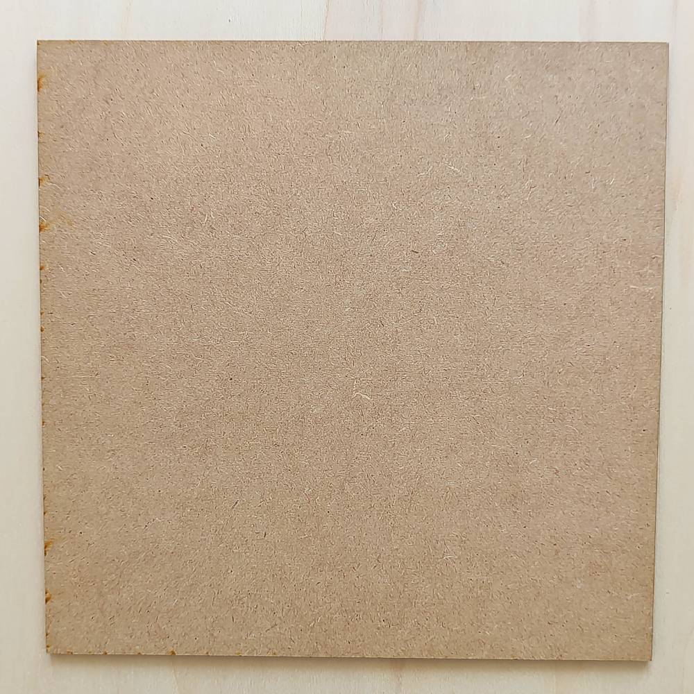 Verso da placa em MDF Cru dos gráficos radiestésicos TILGUTI.