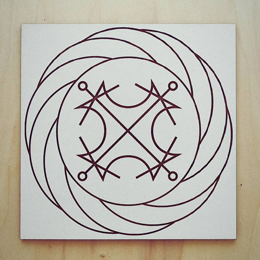 Gráfico Radiestésico Turbilhão Sol em MDF lacado a branco – gravação a laser – Produção própria TILGUTI.